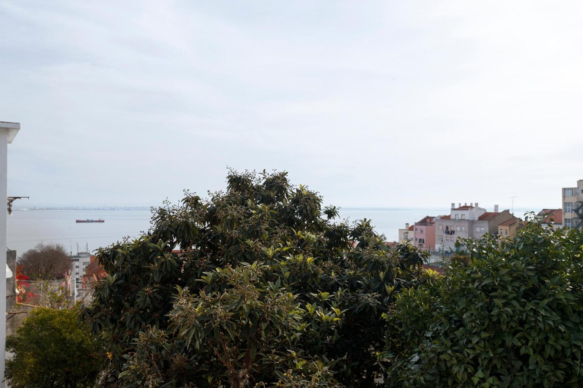 Barbadinhos Apartments In Lisbon Historic Neighborhood Zewnętrze zdjęcie