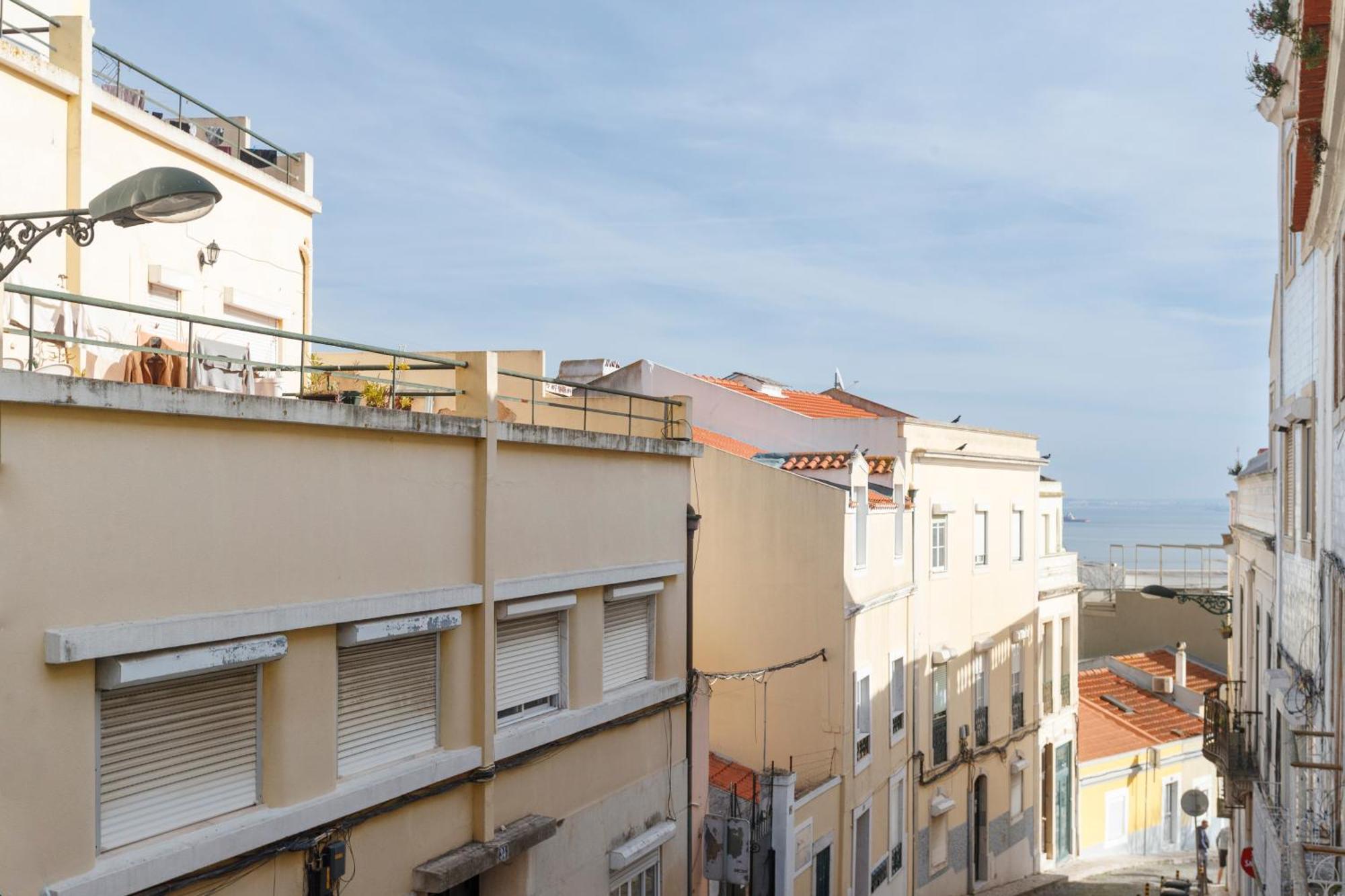 Barbadinhos Apartments In Lisbon Historic Neighborhood Zewnętrze zdjęcie